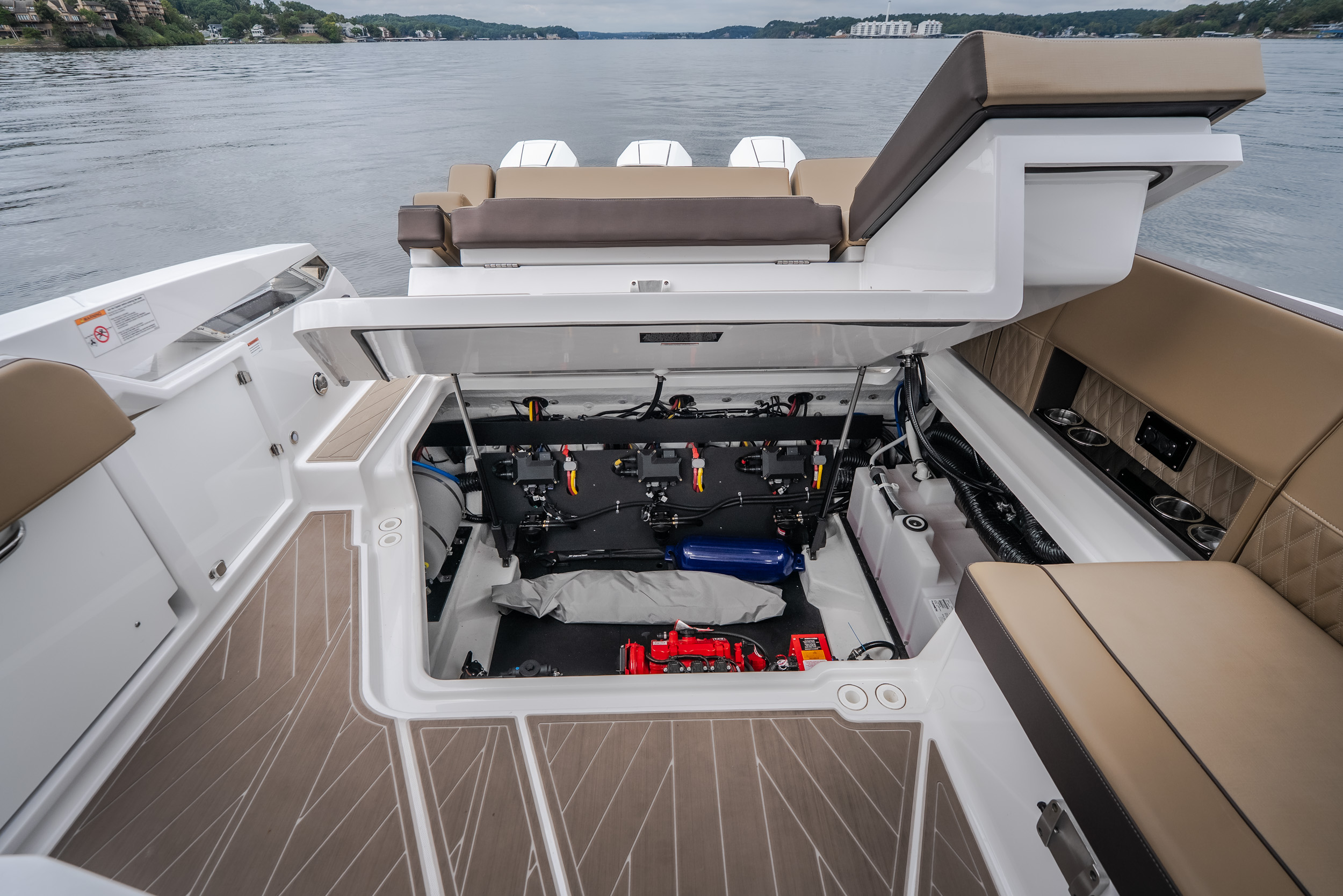 2025 Monterey 385SS - Image 59
