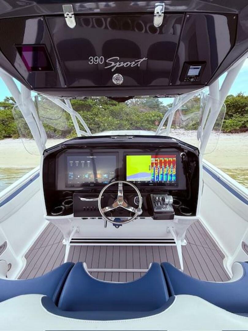 2022 Nor-Tech 390 Sport Center Console - Image 40