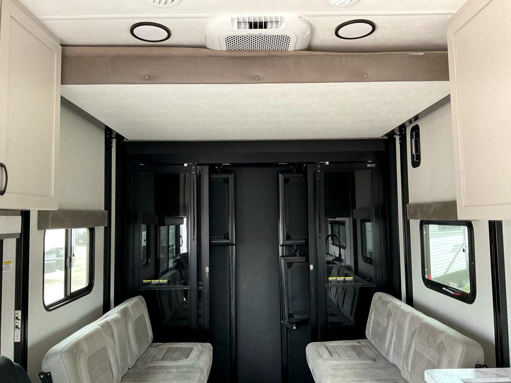 2026 JAYCO SEISMIC 214 - Image 25