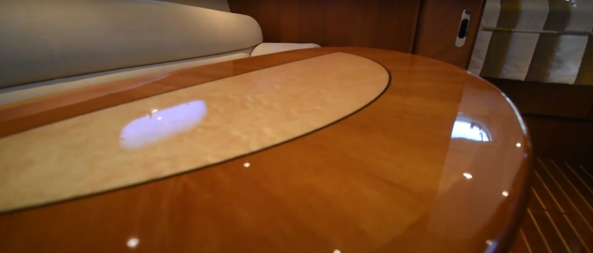 2008 Tiara Yachts 3900 Sovran - Image 18