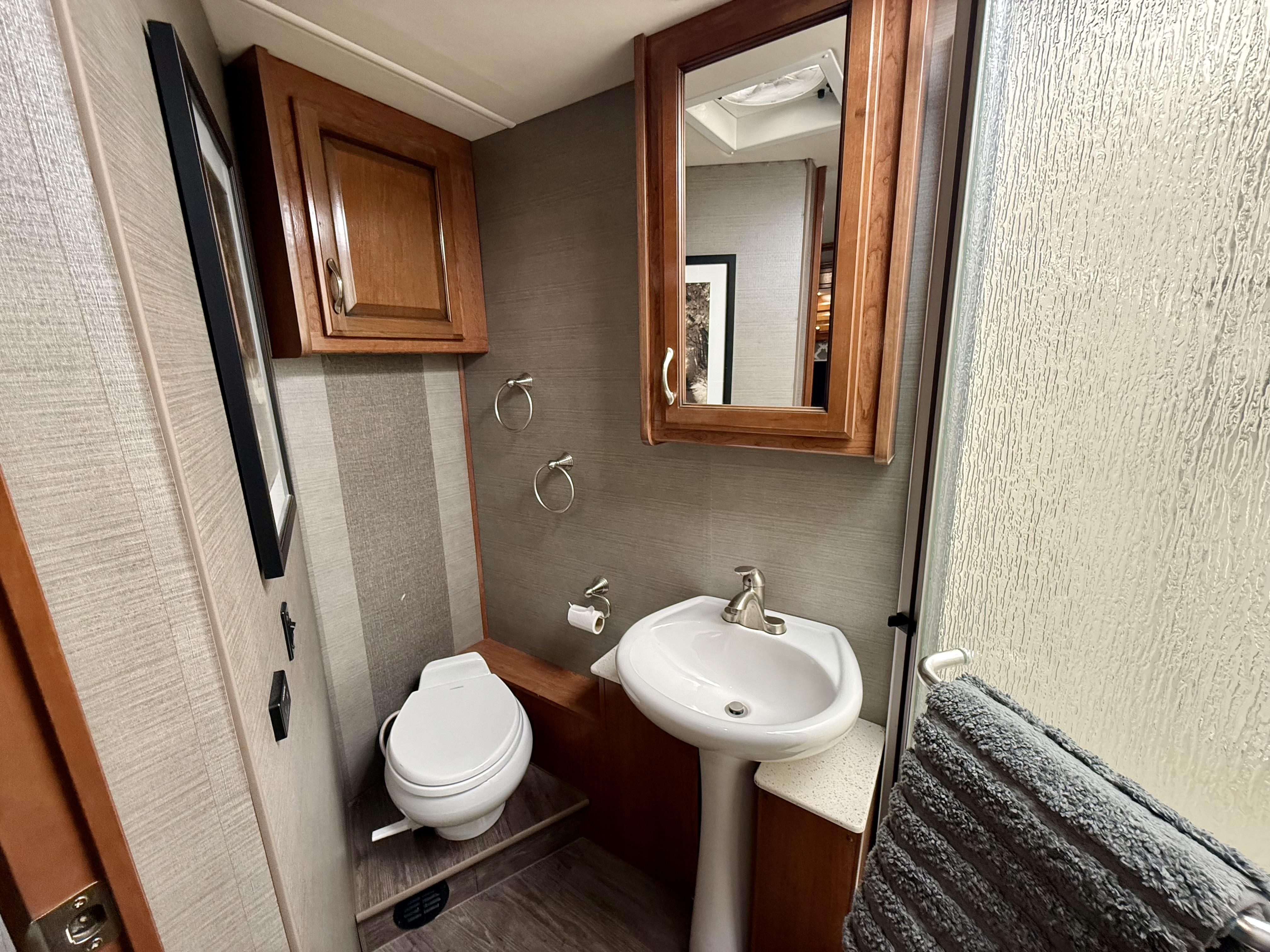 2018 Southwind 34C FULL BODY PAINT - Image 20