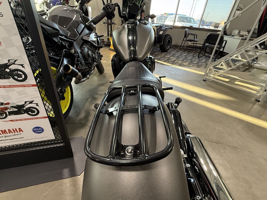 2022 Indian Motorcycle® Chief® Bobber ABS Black Metallic - Image 6