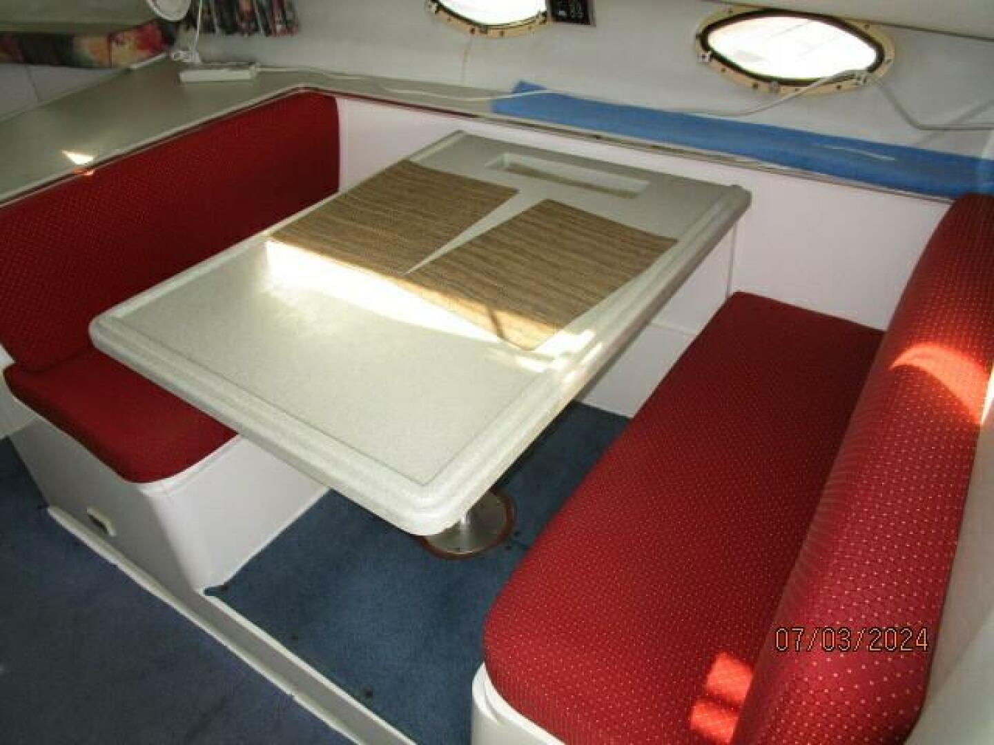 1996 Wellcraft 3300 Coastal - Image 38