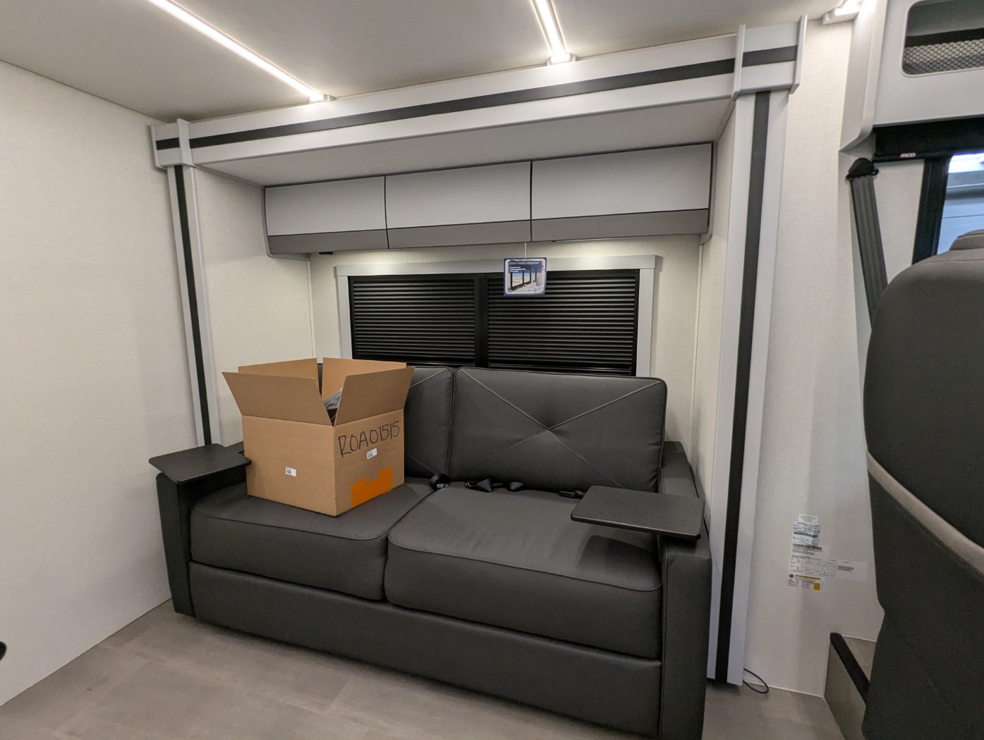 2026 Coachmen Euro 25TB - Image 10