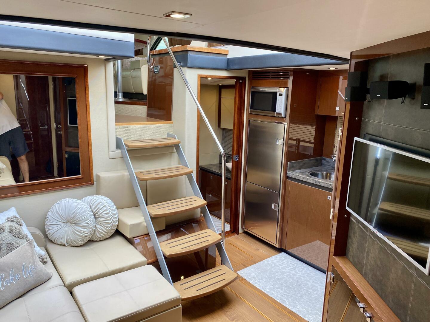 2015 Sea Ray 510 Sundancer - Image 11