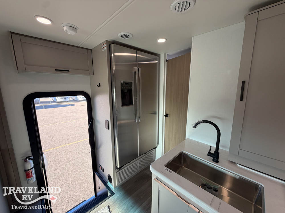 2027 Entegra Coach Vision XL 31UL - Image 9