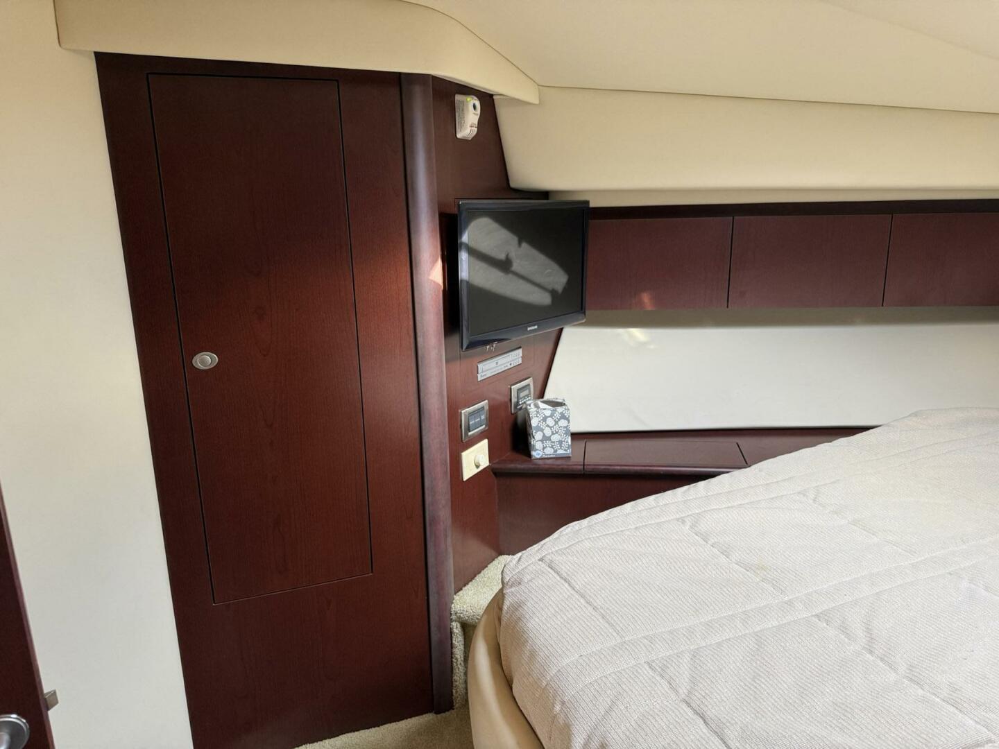 2008 Sea Ray 44 Sedan Bridge - Image 20