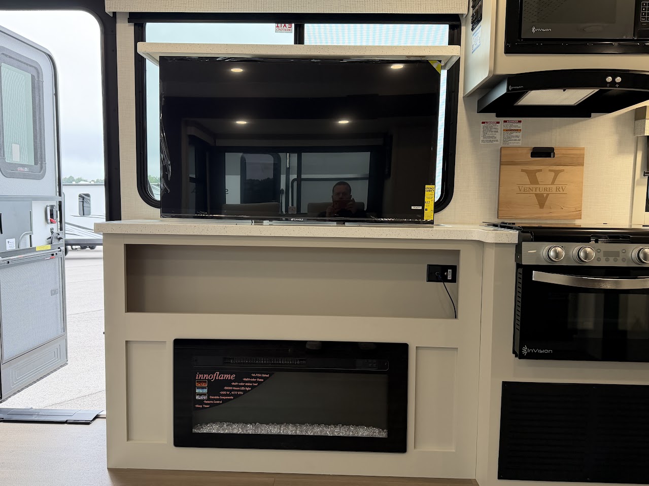2027 VENTURE RV STRATUS 282VFD - Image 28