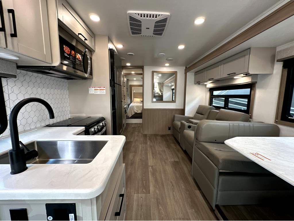 2027 ENTEGRA COACH ODYSSEY 30Z - Image 8