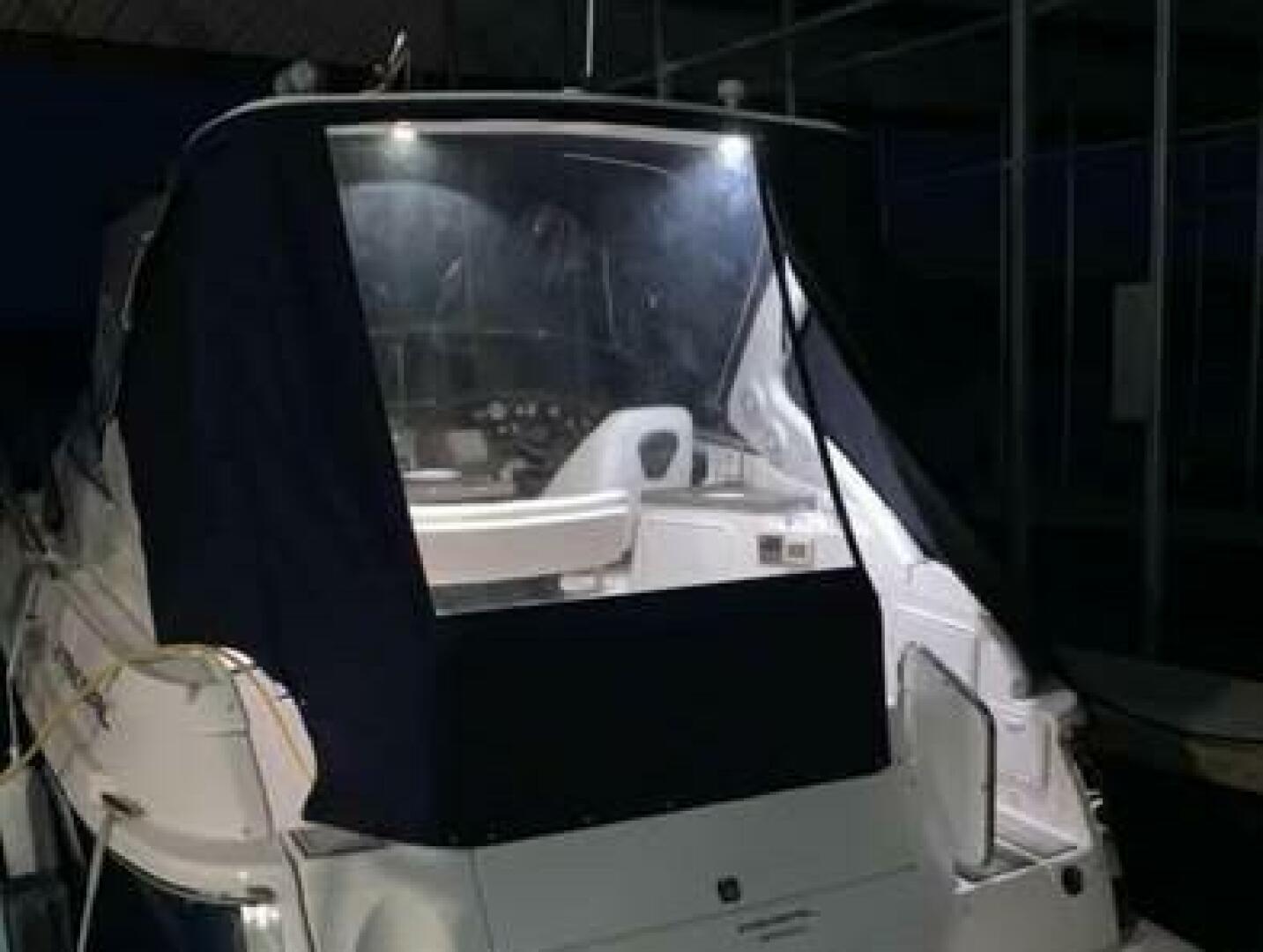 2006 Regal 3060 Window Express - Image 3