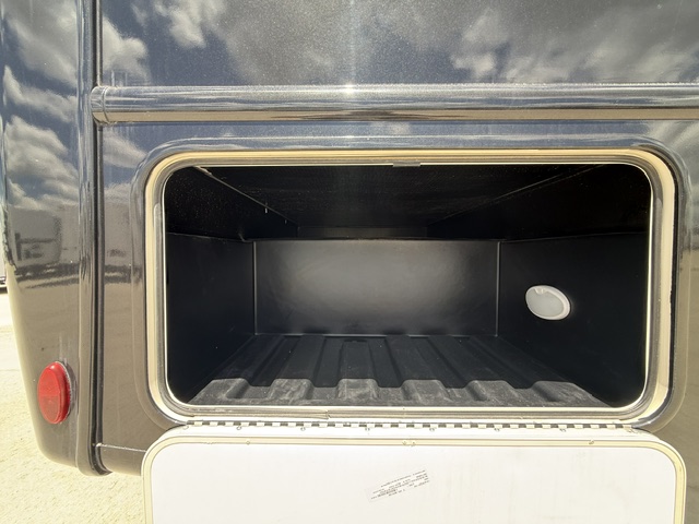 2023 Thor Motor Coach Windsport 31C - Image 7