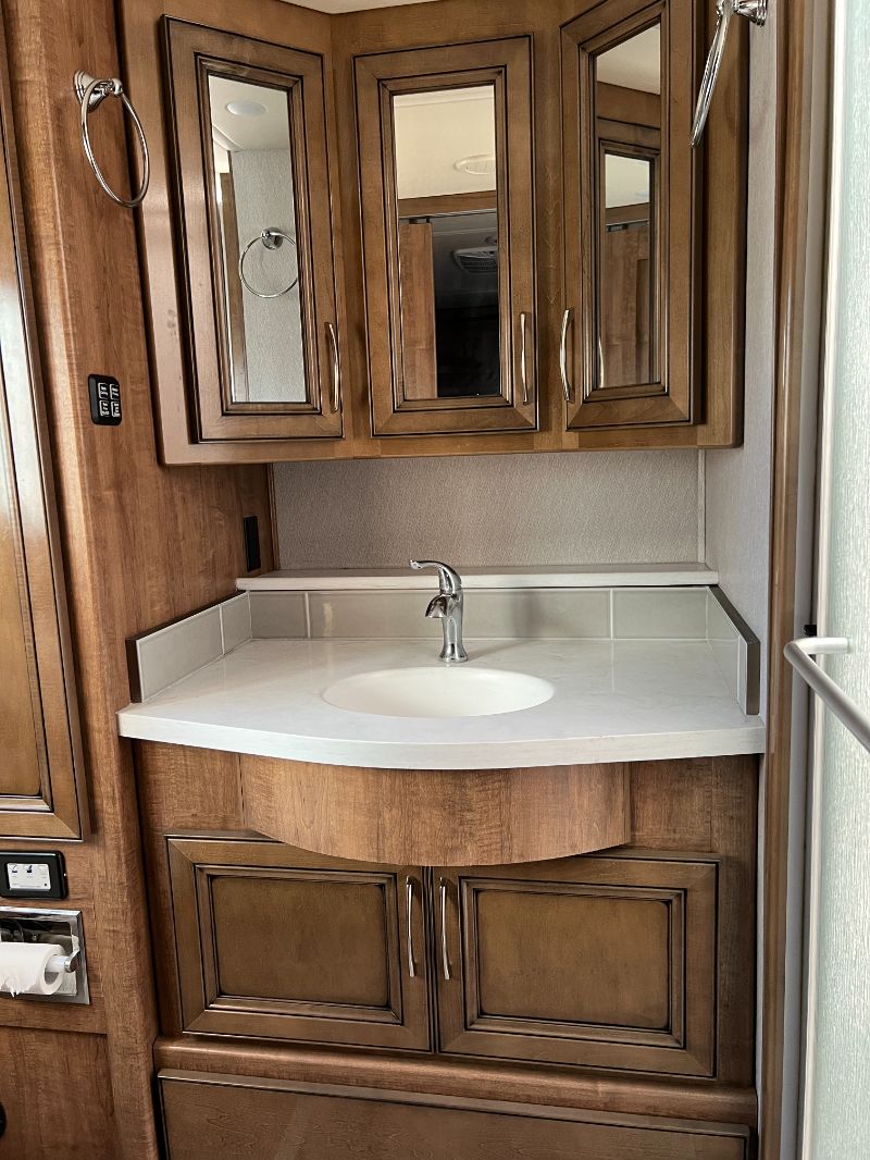 2023 Holiday Rambler Navigator 38N - Image 22