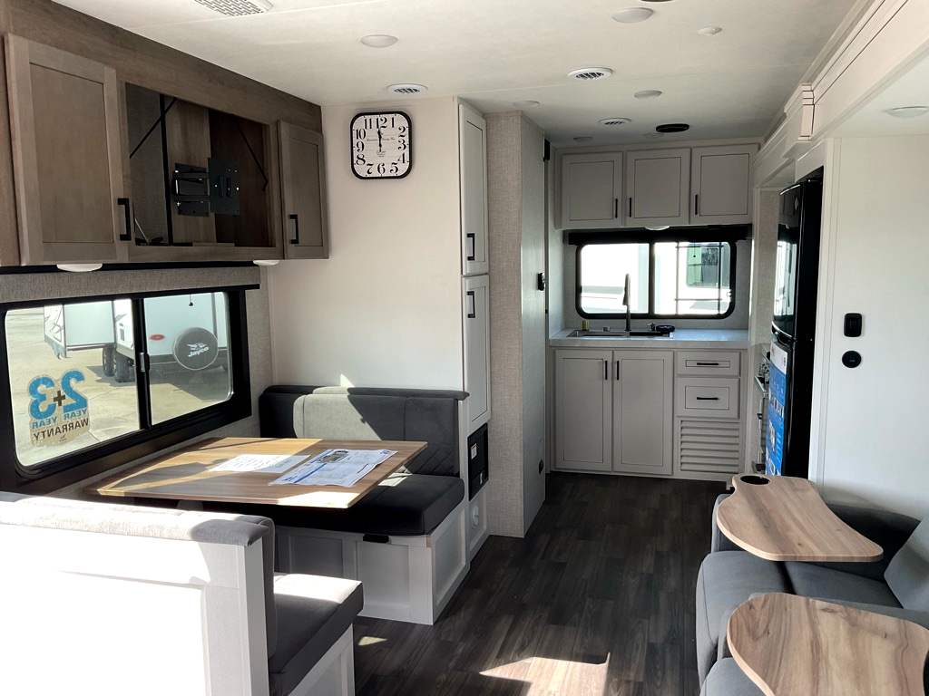 2025 JAYCO Eagle 230 MLCS HT - Image 6
