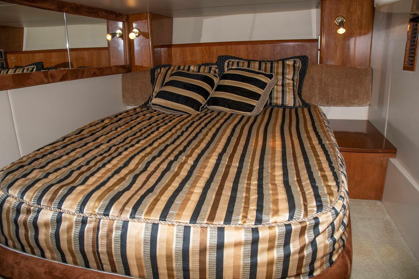 2006 Meridian 411 Sedan - Image 33