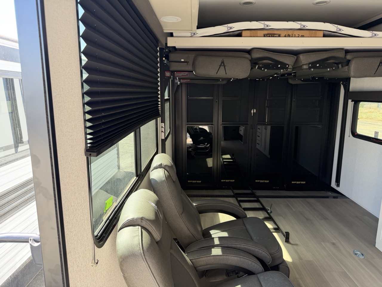 2026 Grand Design Momentum G-Class 21G - Image 5