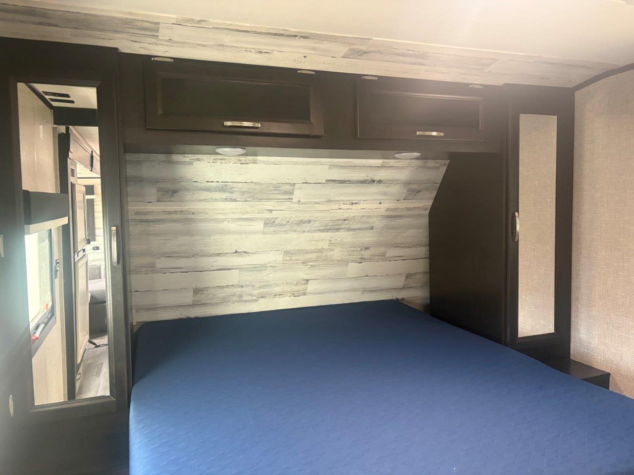 2023 Jayco Jay Feather 24BH - Image 12