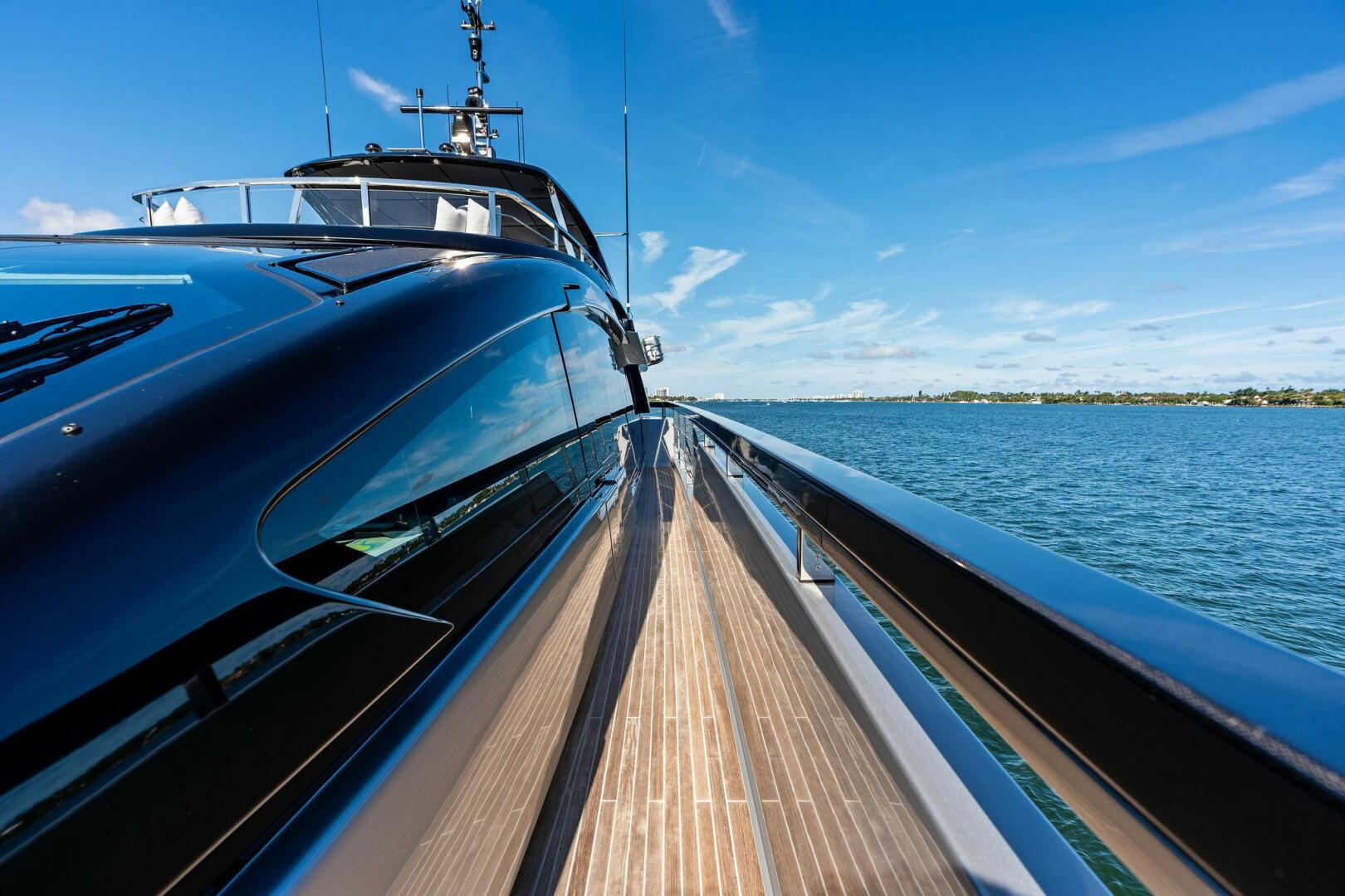 2025 Riva Bellissima - Image 19
