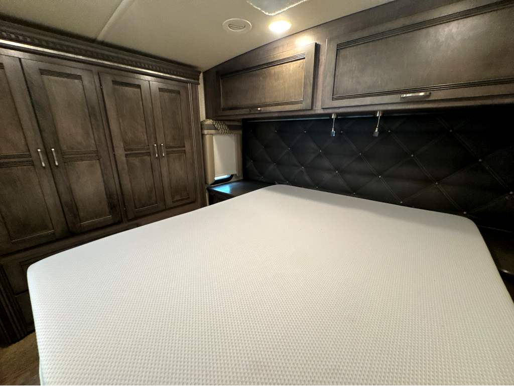 2017 WINNEBAGO ASPECT 30J - Image 16