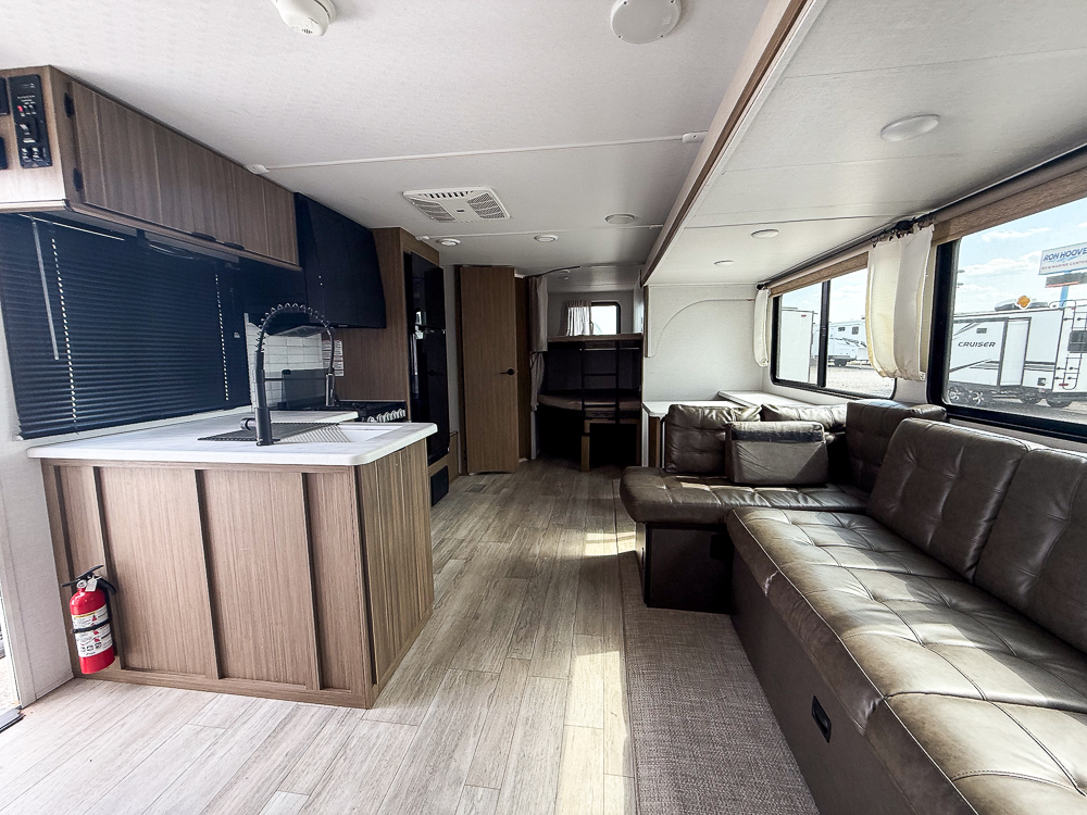 2025 FOREST RIVER SALEM CRUISE LITE 26DBUD - Image 44