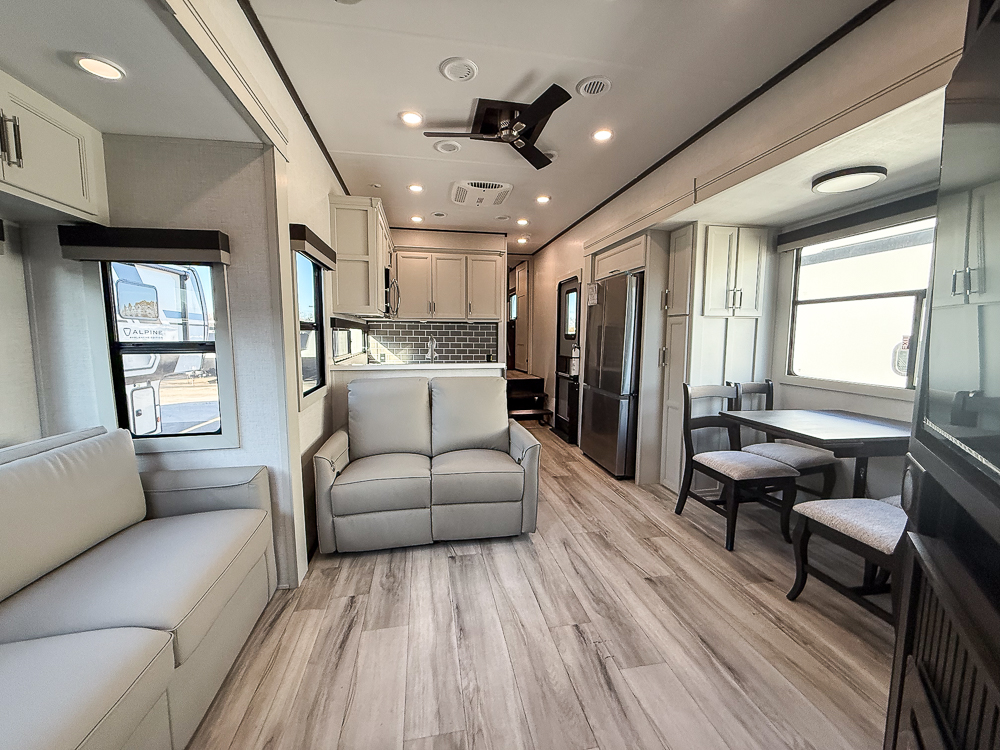 2026 KEYSTONE 380LT - Image 47