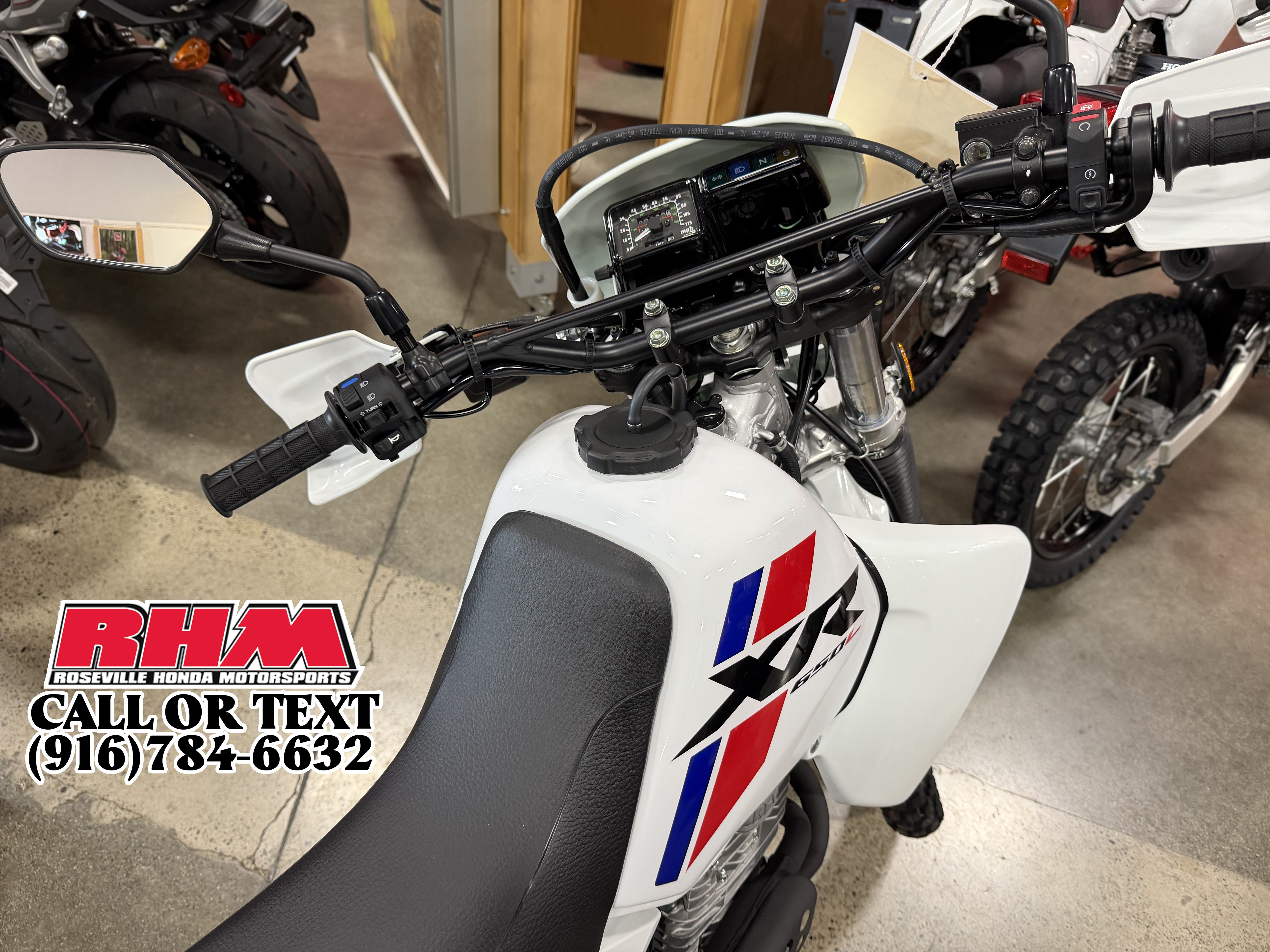 2025 Honda XR650L - Image 4