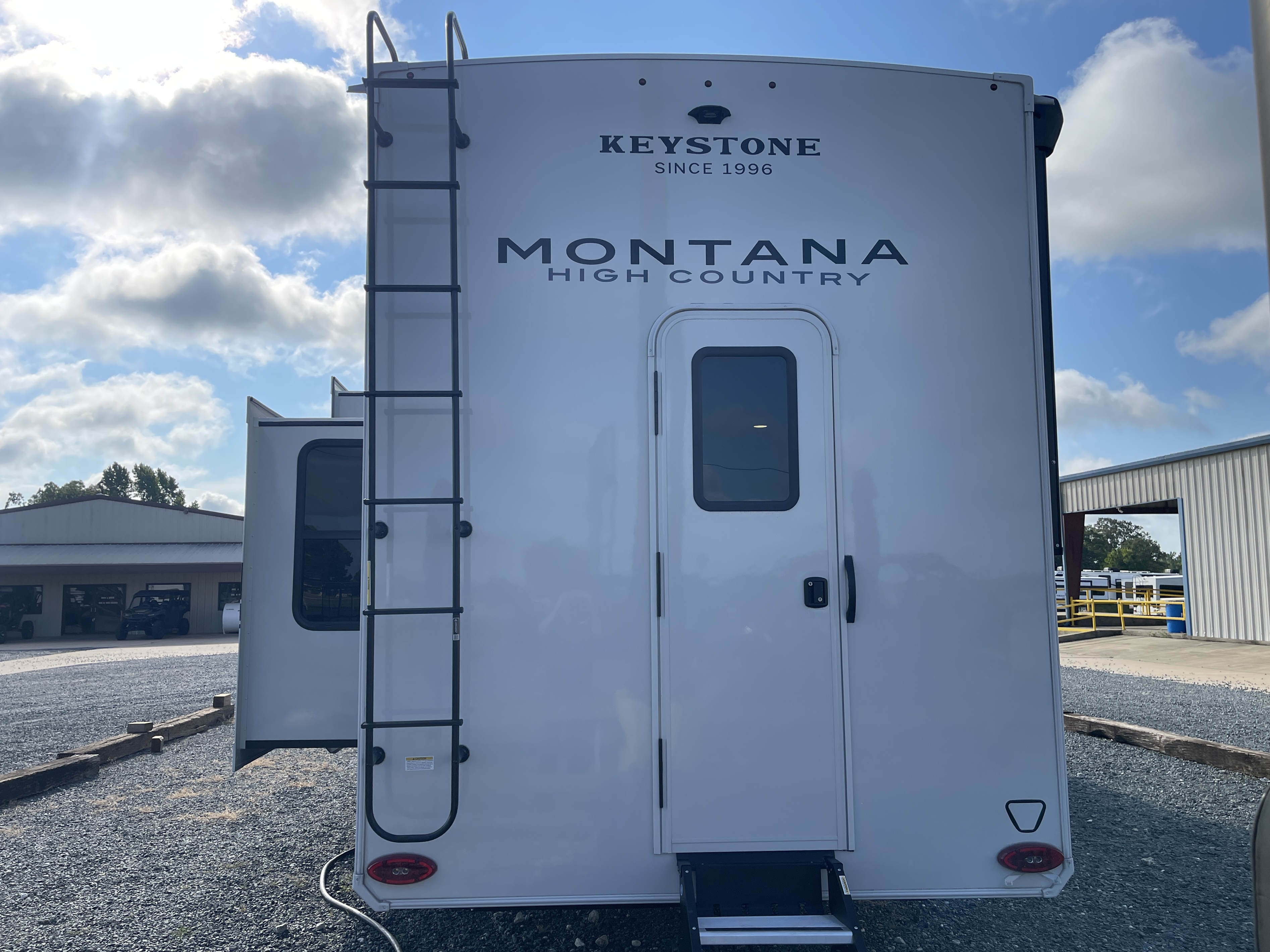 2027 Keystone MONTANA HIGH COUNTRY 391TB - Image 6