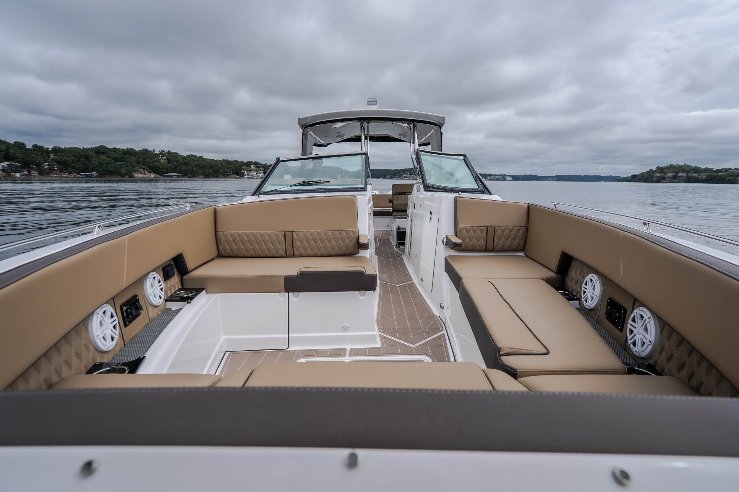 2025 Monterey 385SS - Image 48