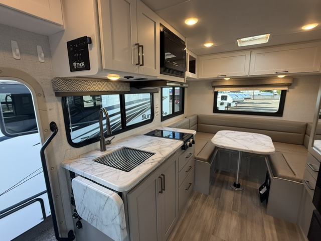2026 Thor Motor Coach GENEVA 19VT - Image 10