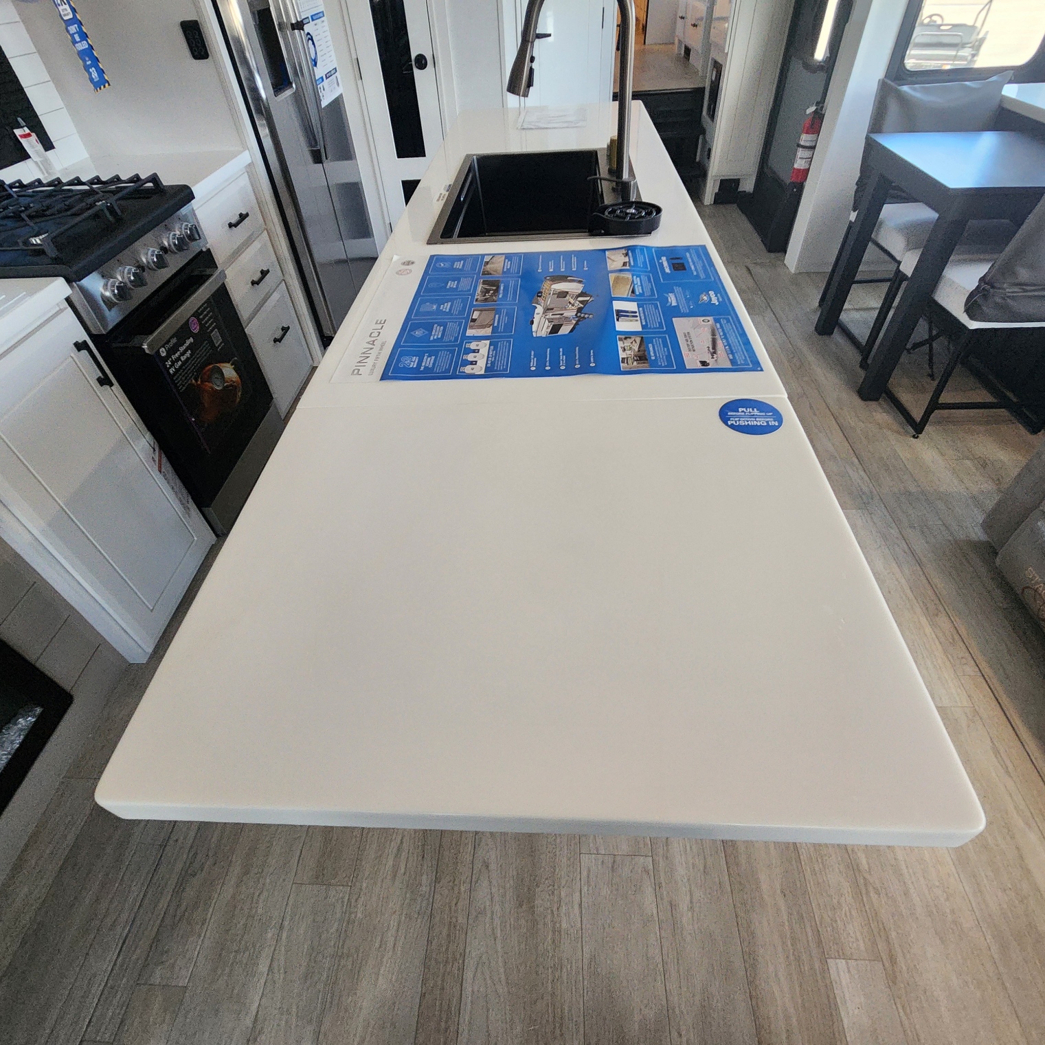 2026 JAYCO PINNACLE 36FBTS - Image 25