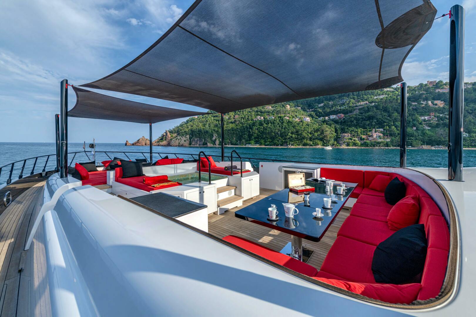 2017 Overmarine Mangusta 165 E - Image 14