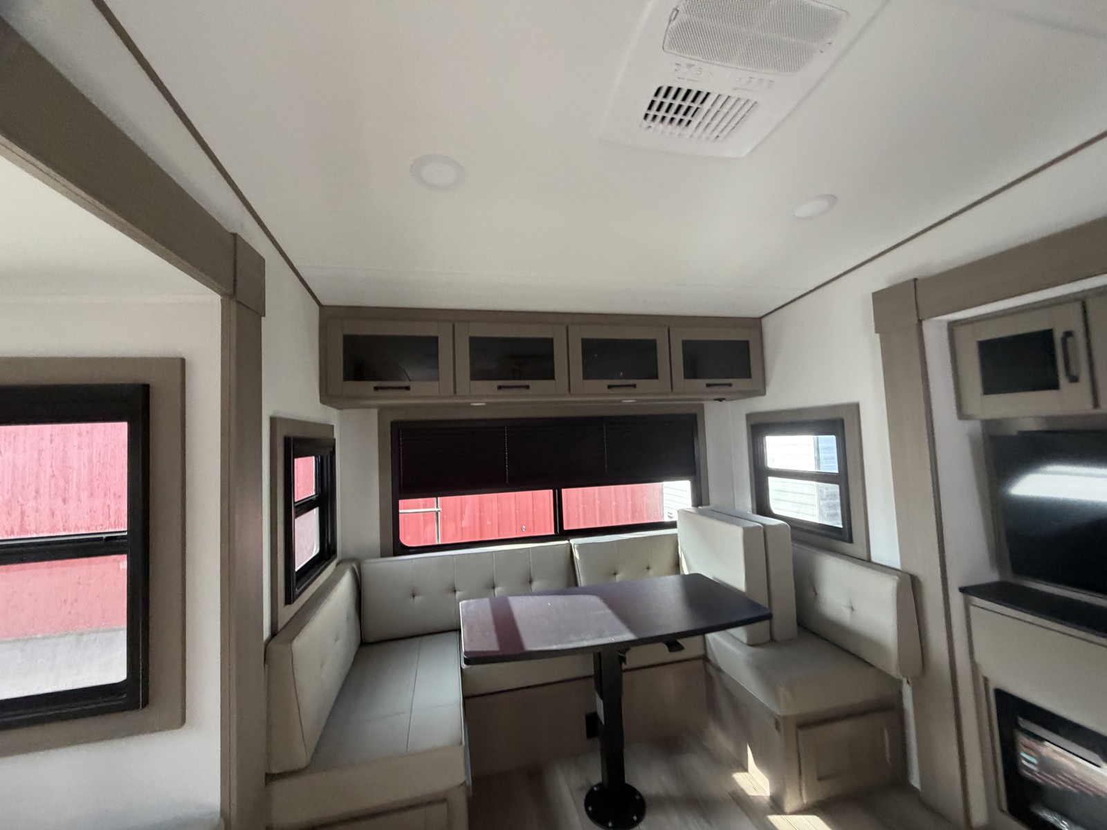 2026 GRAND DESIGN 324MBS - Image 20