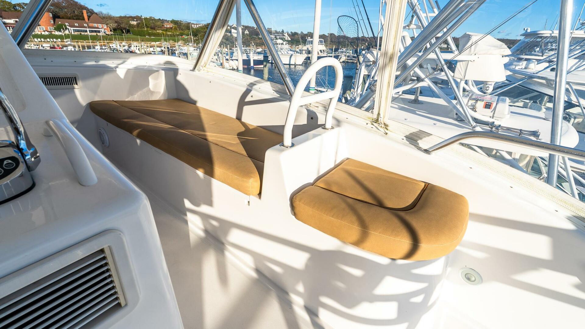 2002 VIKING 52 Convertible Base - Image 16