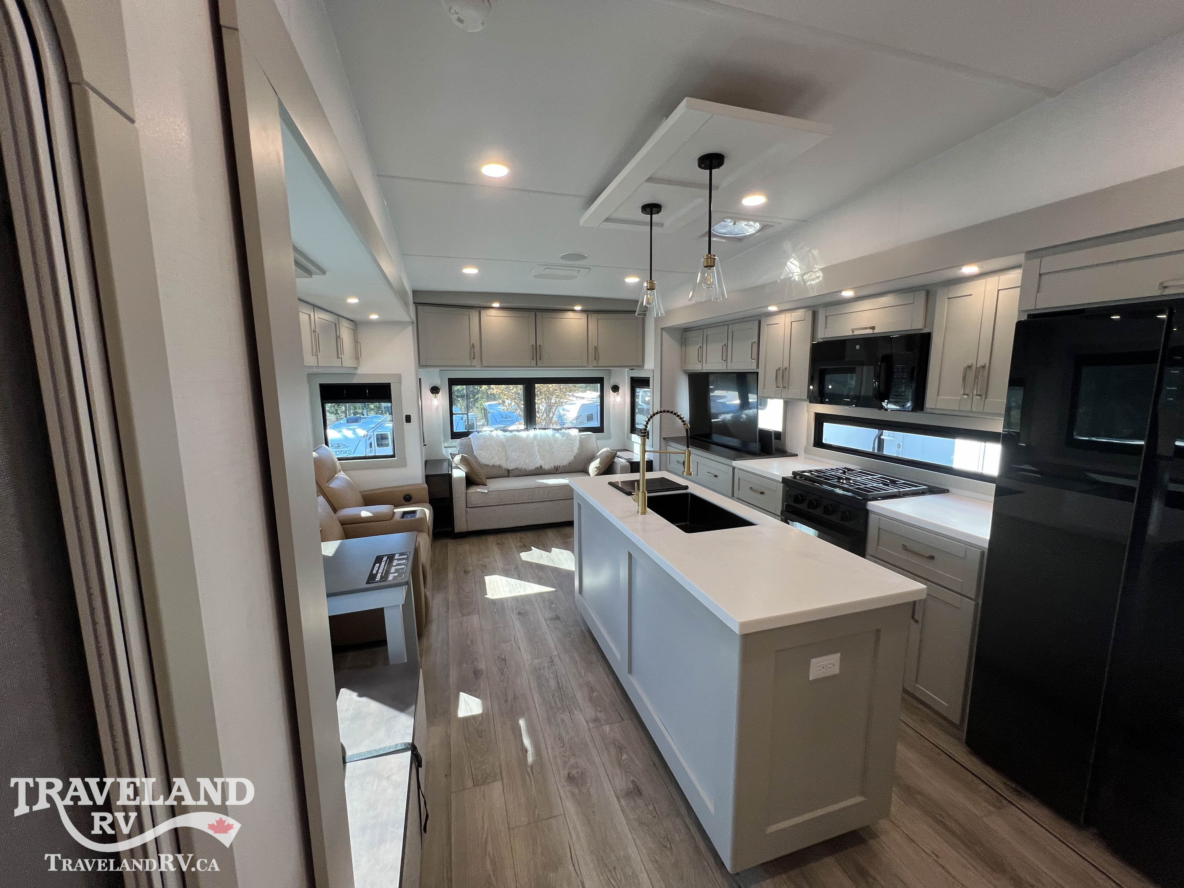2026 Brinkley RV Model Z 3600 - Image 6