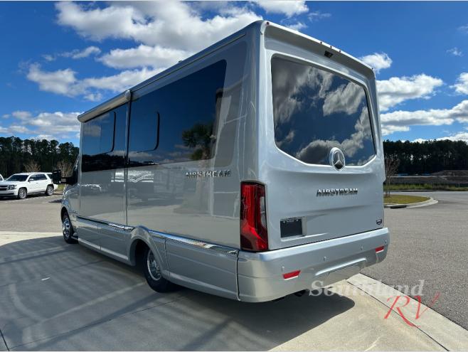 2026 Airstream Atlas Advanced Power Plus - Image 7