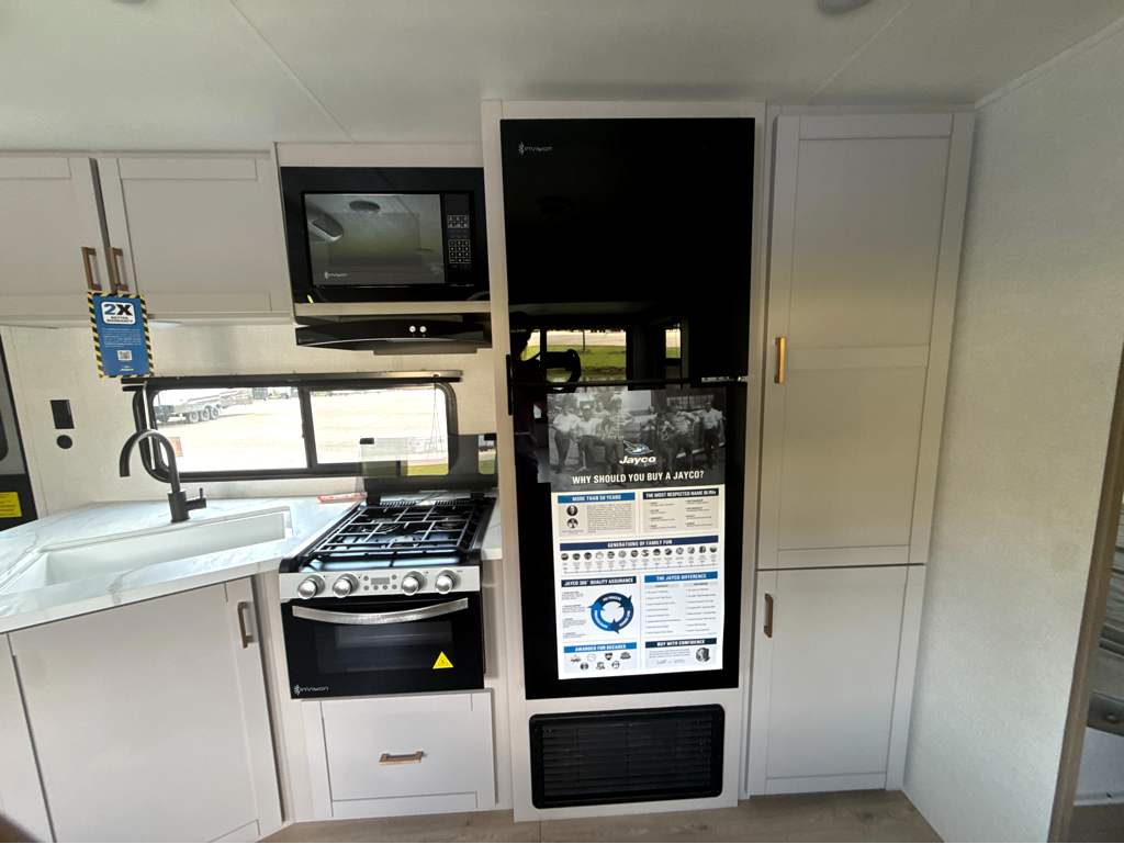 2027 Jayco Jay Flight SLX 261BHS - Image 12