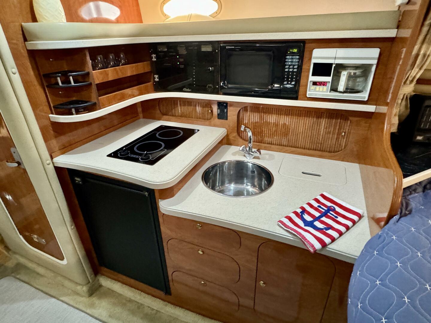 2004 Rinker 342 Fiesta Vee - Image 47