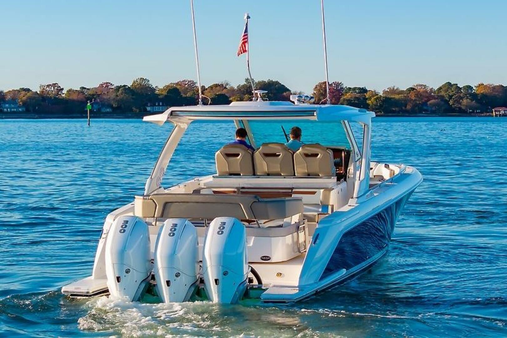 2023 TIARA YACHTS TIARA YACHTS 38 LS Base - Image 3
