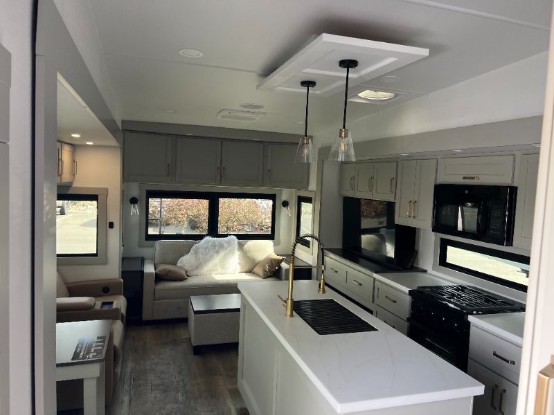 2026 Brinkley RV Model Z 3600 - Image 28