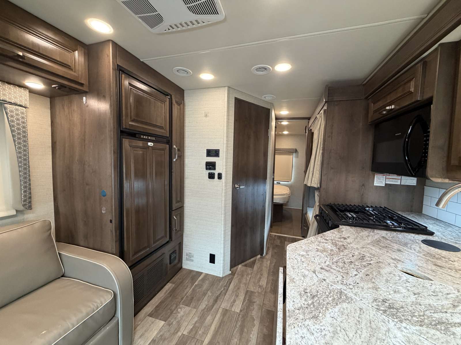 2019 Jayco Greyhawk 31F - Image 20