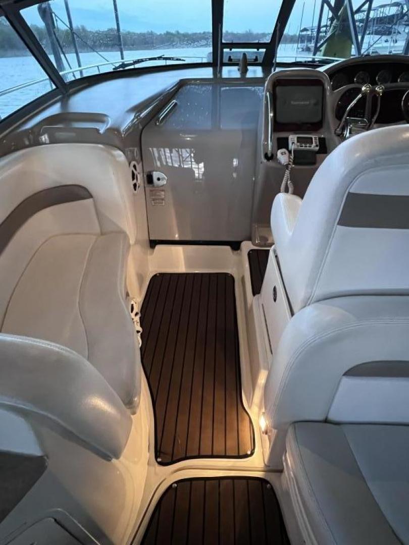 2005 Sea Ray Sundancer 320 - Image 37