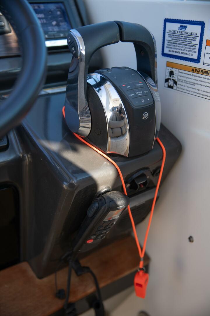 2016 Sea Ray Sundancer 350 - Image 75