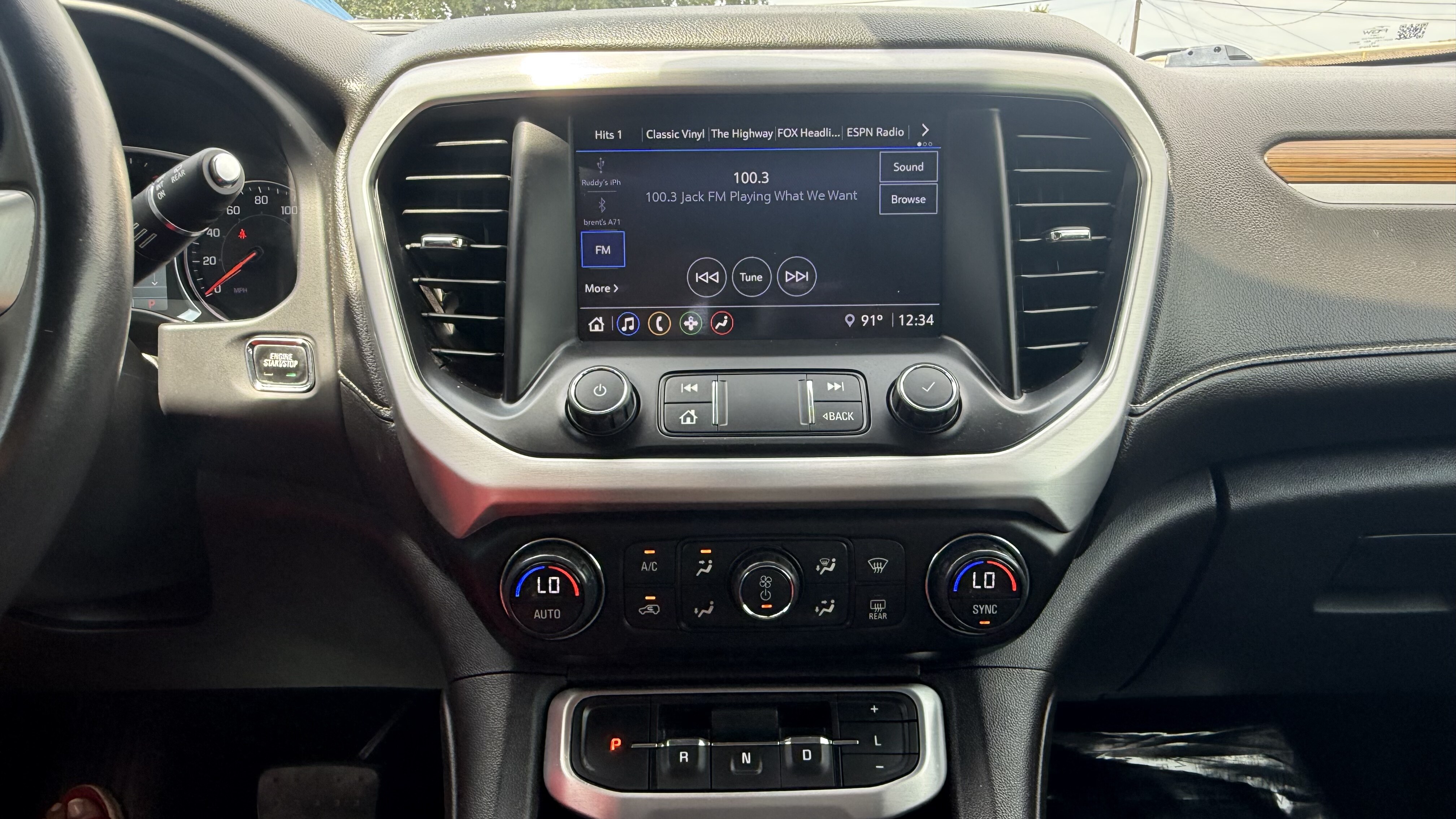 2020 GMC ACADIA-V6 Wagon 4D Denali 2WD - Image 16