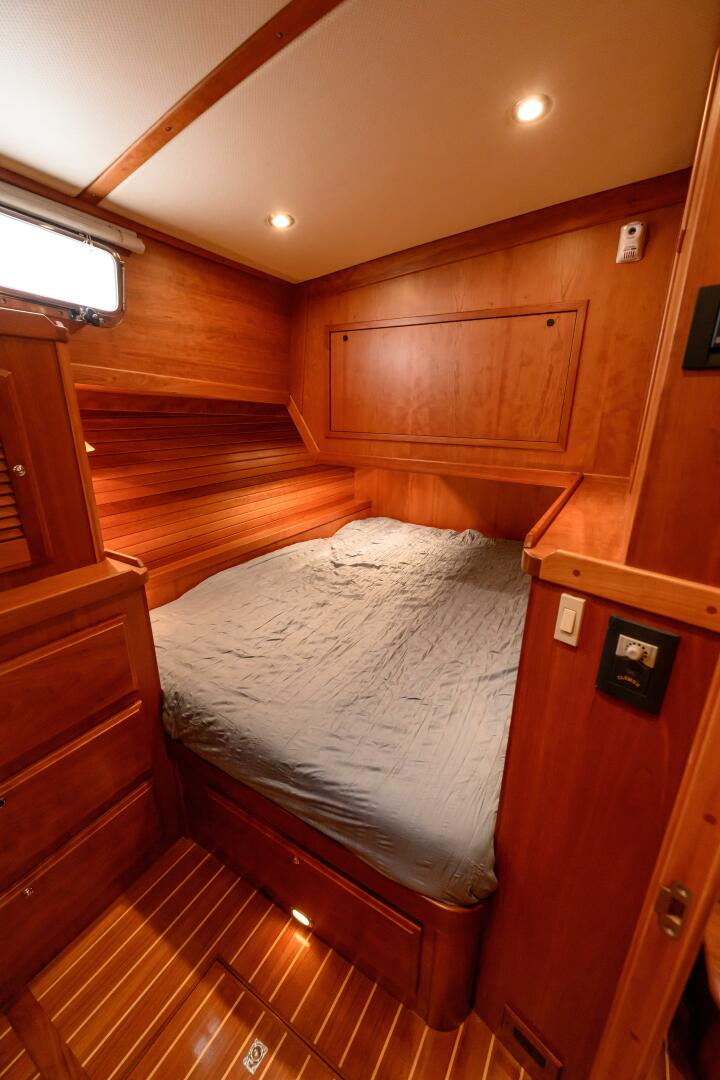 2009 Sabre 42 Hard Top Express - Image 41