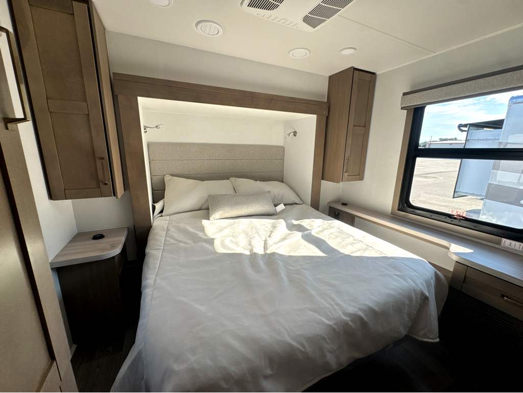 2027 JAYCO GREYHAWK 30Z - Image 14
