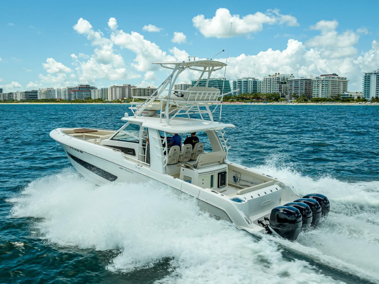 2016 Boston Whaler - Image 46