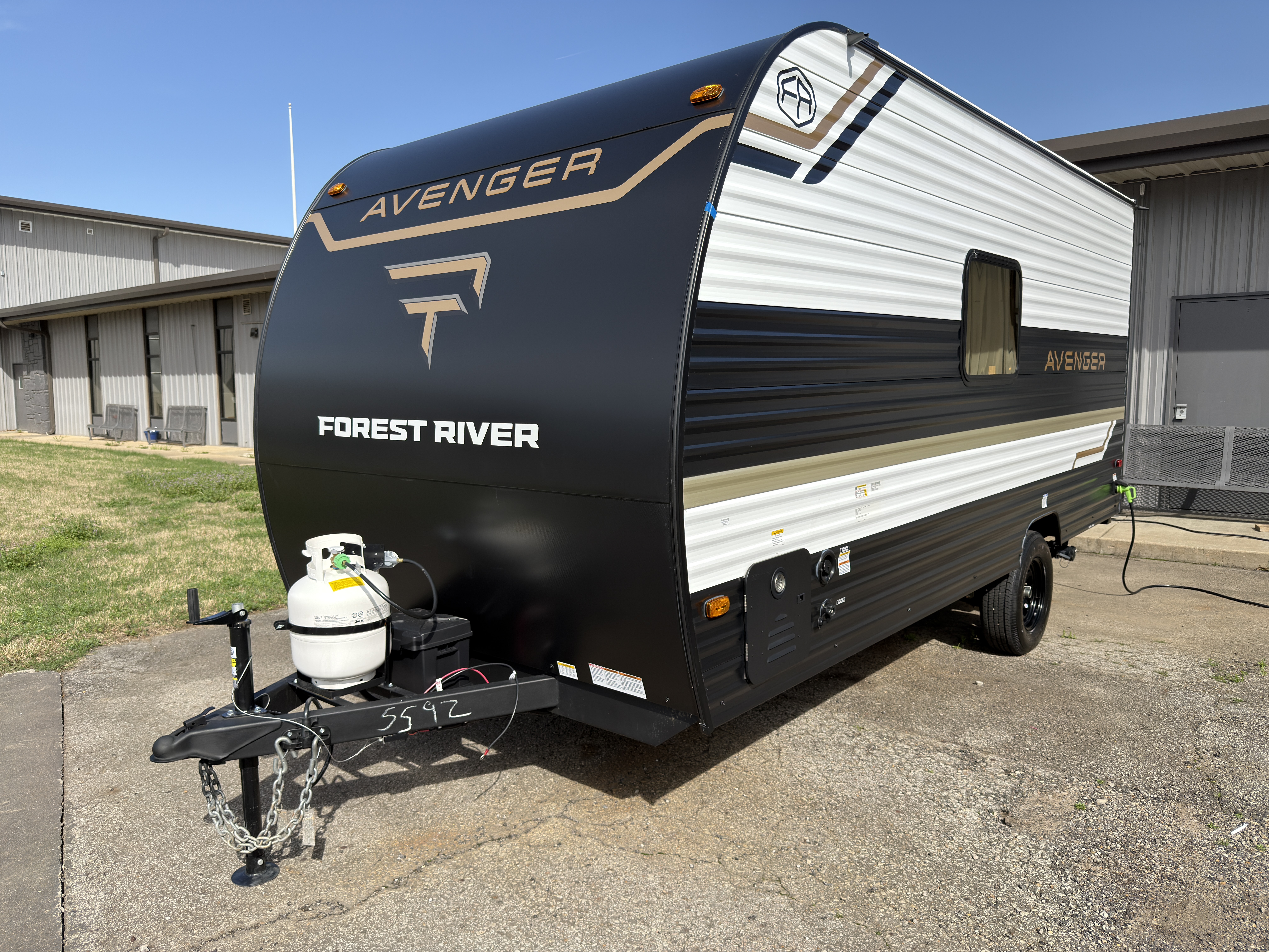 2026 Prime Time Avenger LT 16BHX - Image 2