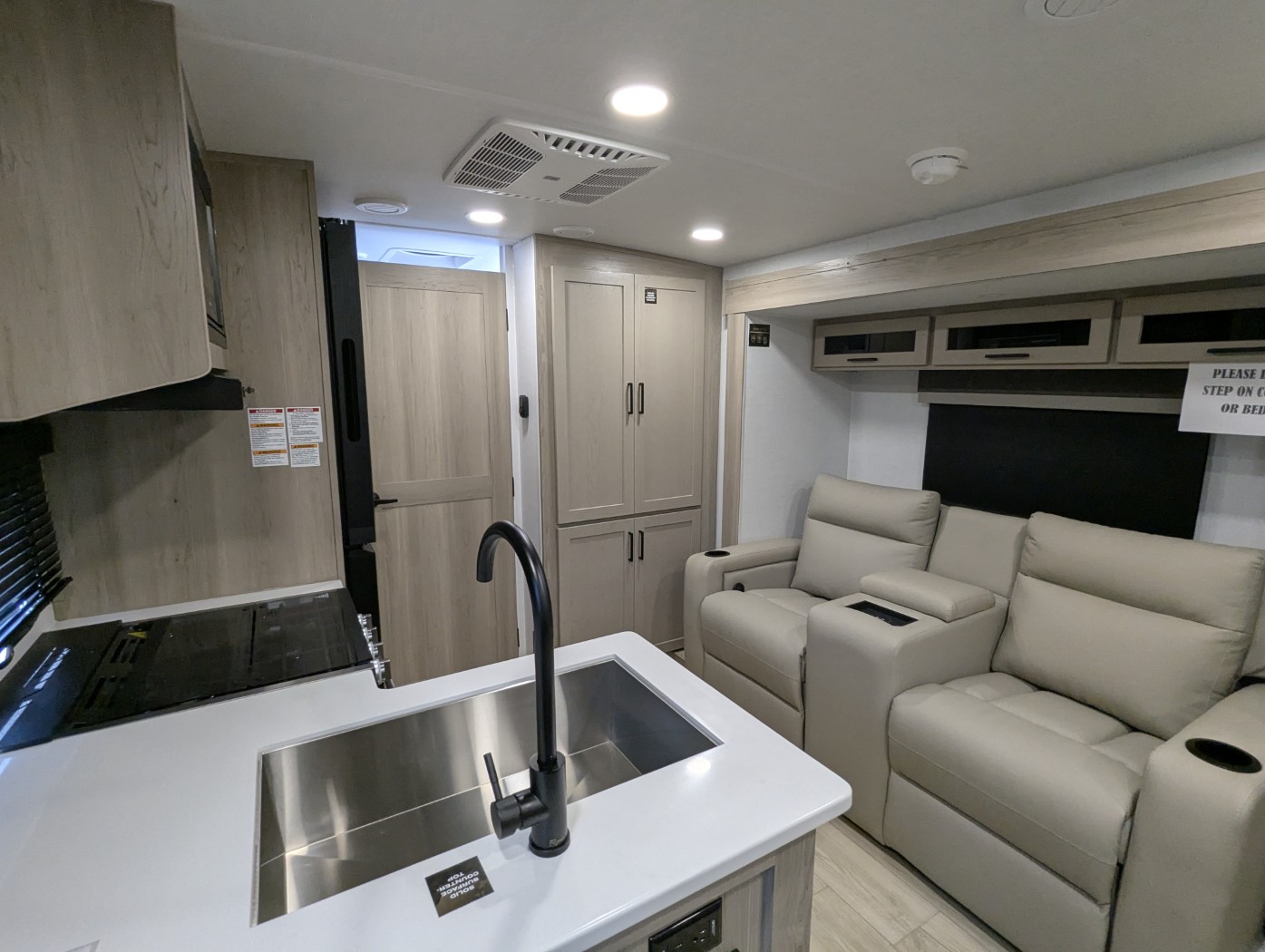 2026 Forest River Rockwood Mini Lite 2108RB - Image 8