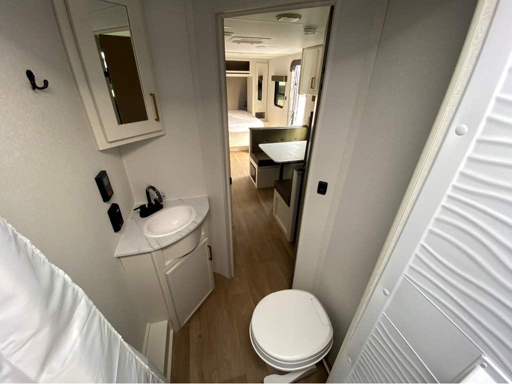 2026 GRAND DESIGN TRANSCEND 19BHX - Image 28