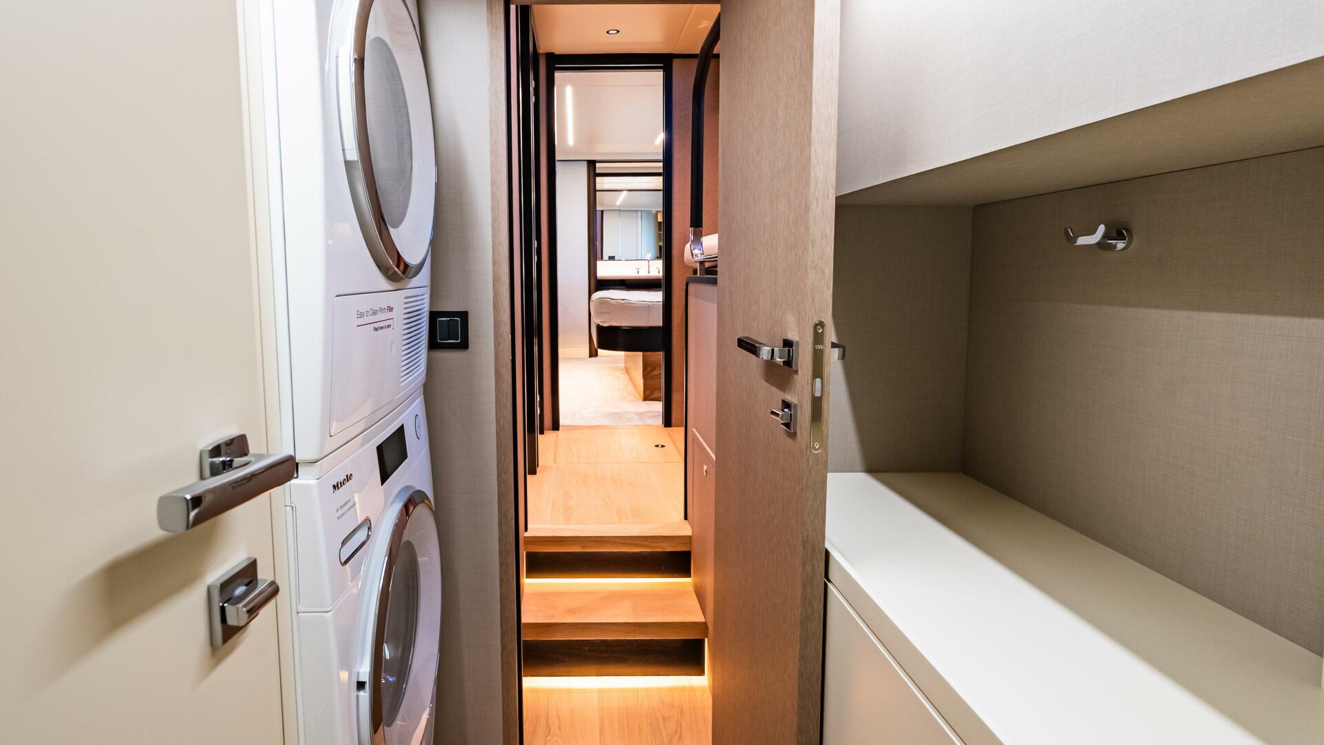 2022 Absolute Navetta 64 - Image 103