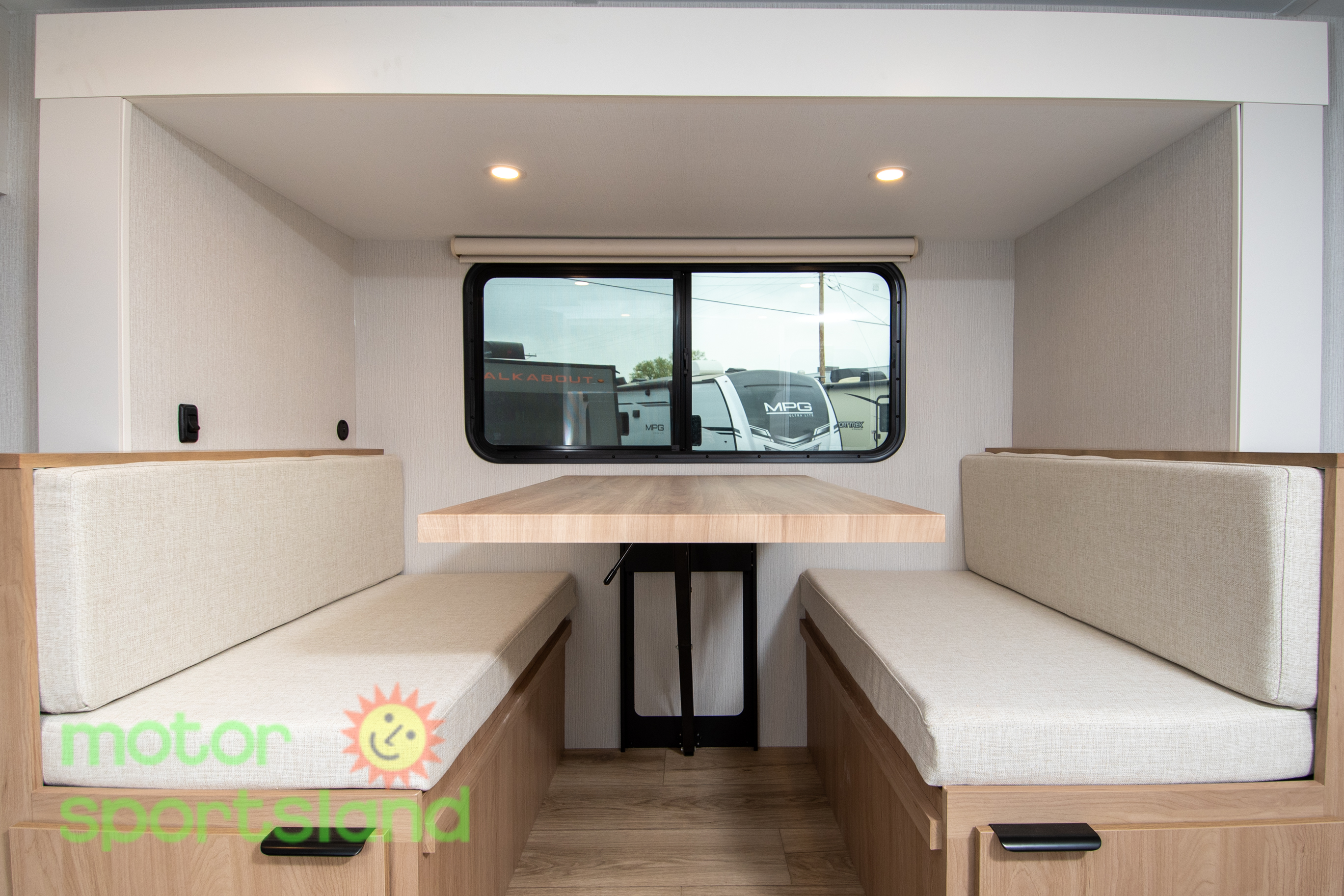 2026 Winnebago Micro Minnie 2108TB - Image 38